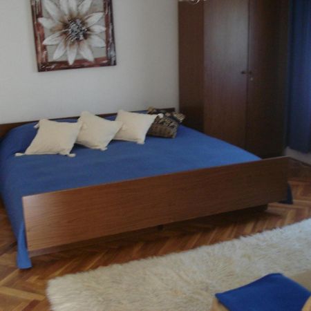 Apartments Xenia Петркане Екстериор снимка